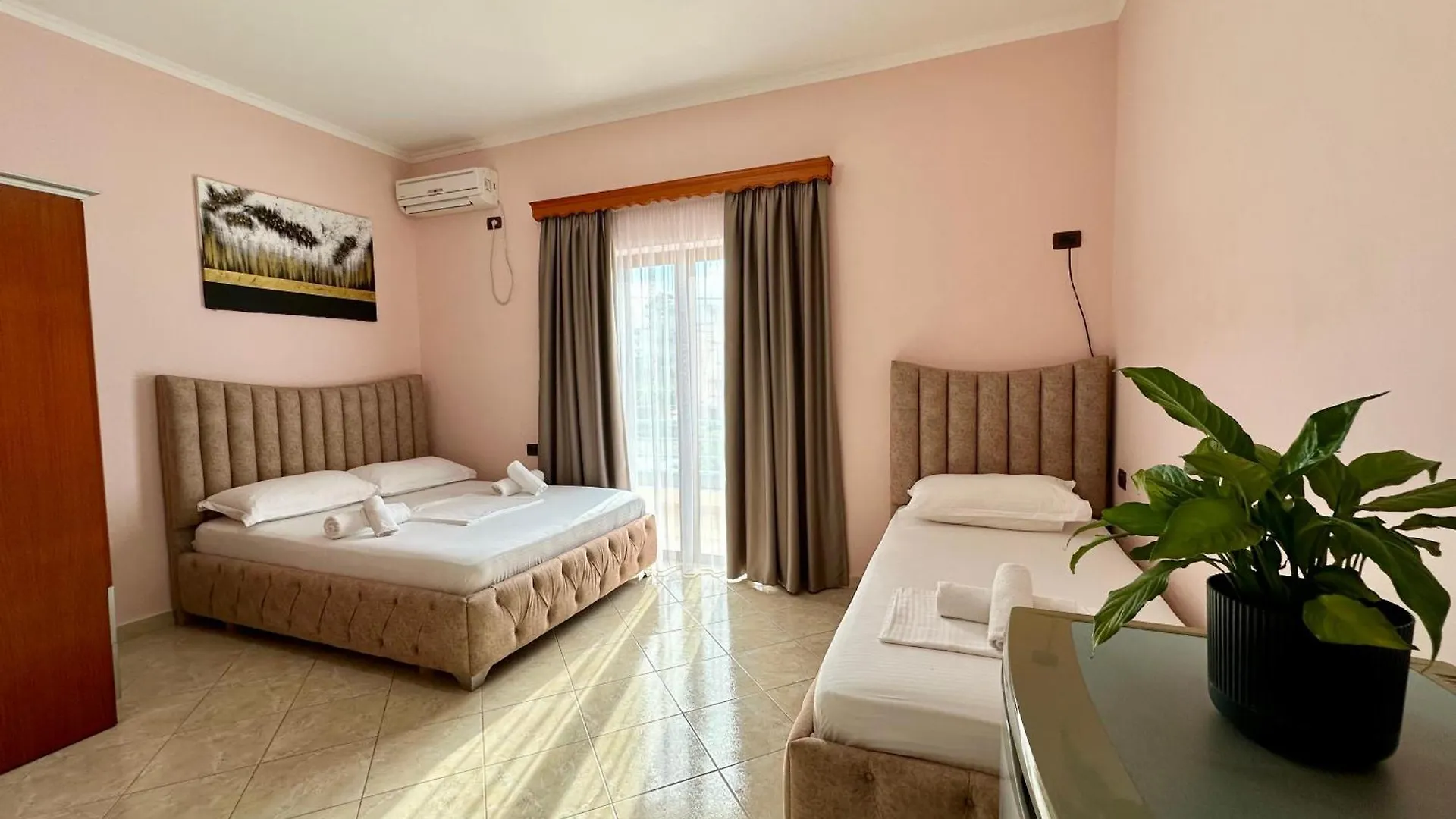 Vila Laura Ksamil Albania
