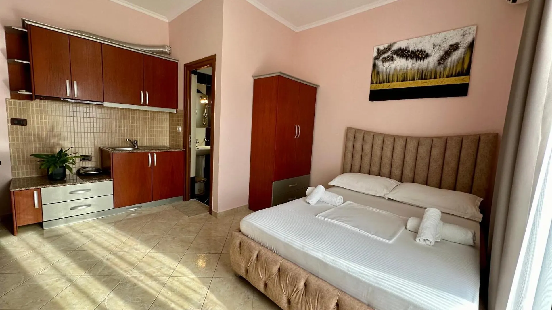 Vila Laura Ksamil