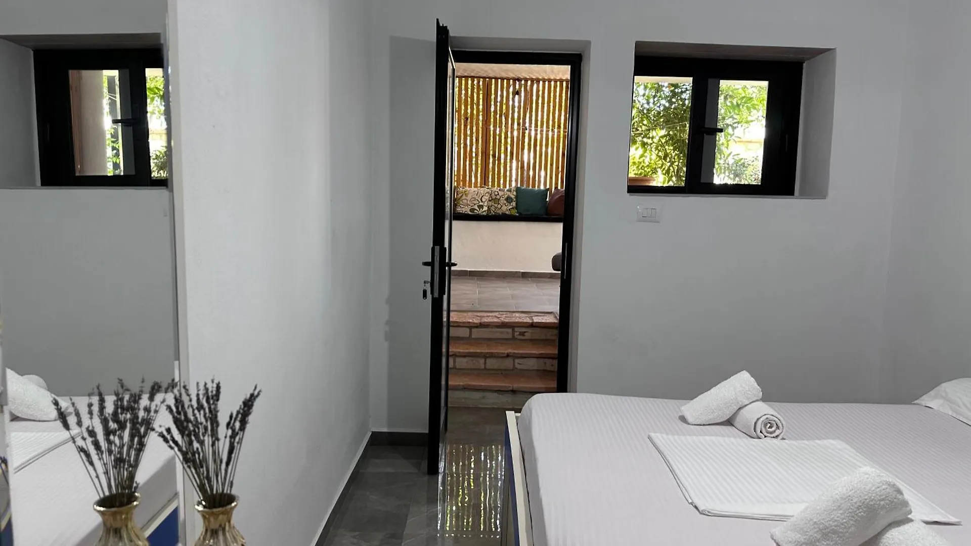 Vila Laura Ksamil